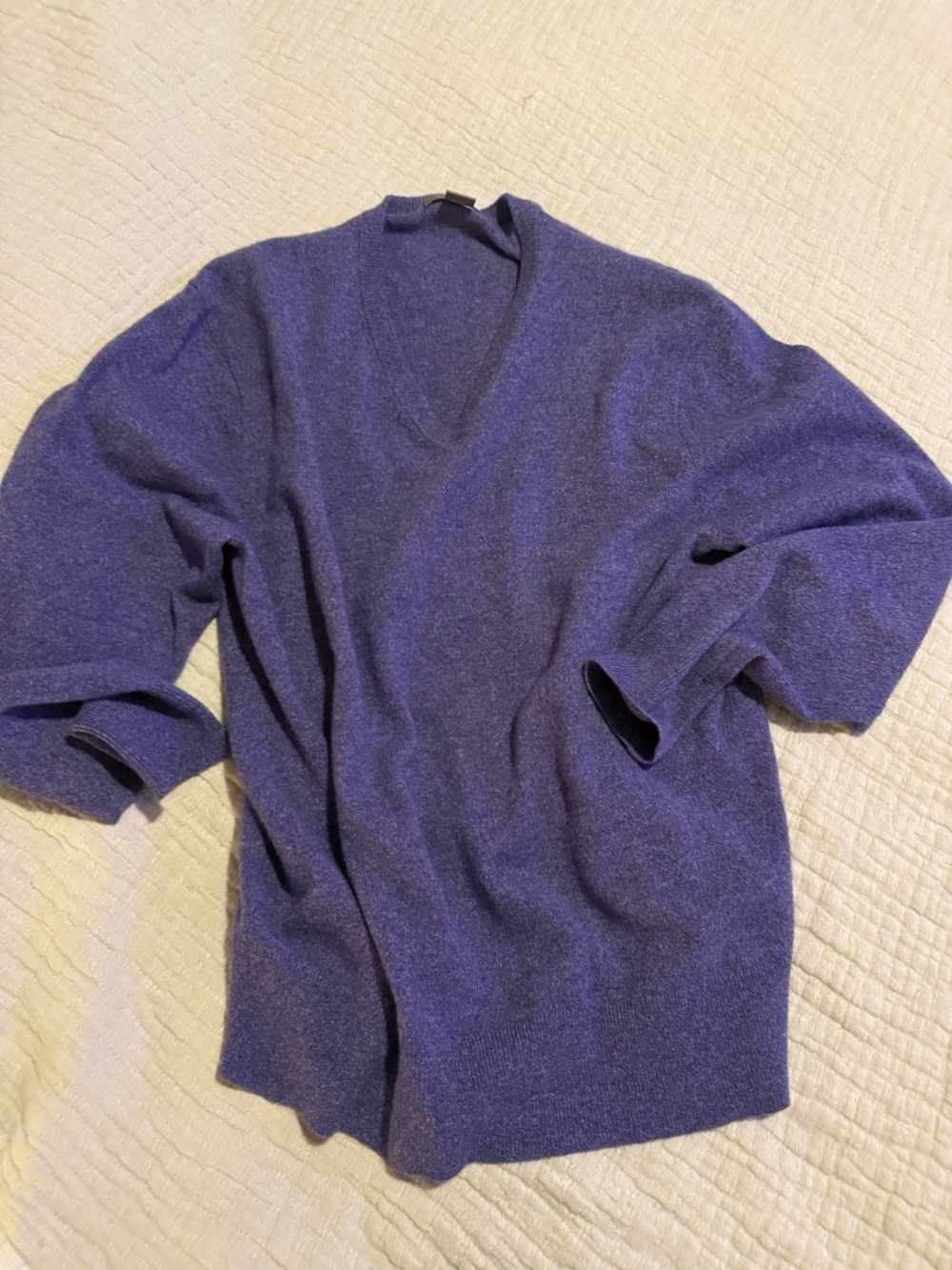 Cashmere V‑Neck Sweater Pullover EUC 1503